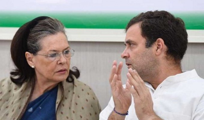 রাহুলের পদত্যাগে সম্মতি দেননি নেতারা