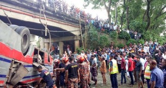 ফরিদপুরের সড়ক দুর্ঘটনায় ৯জন নিহত