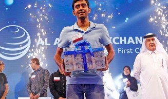 দুবাইয়ে লটারি কিনে কোটিপতি বাংলাদেশি