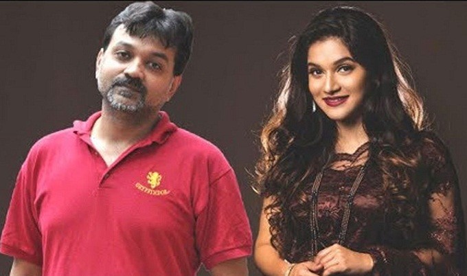 বিয়ে, কেনাকাটা, হানিমুন ও পদ্মার ইলিশের গল্প শোনালেন মিথিলা