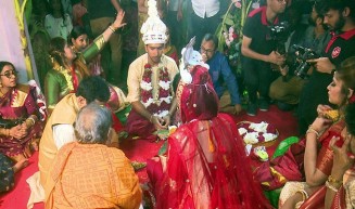 সৌম্যর বিয়েতে মোবাইল চোরের উৎপাত