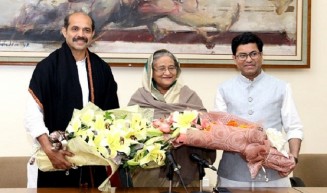 শপথ নিলেন তাপস-আতিকুল