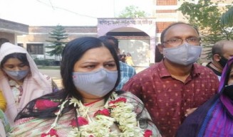 সাংবাদিকতা চালিয়ে যাব: রোজিনা