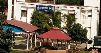 একই পরিবারের ৩ জনের গলা কাটা মরদেহ উদ্ধার