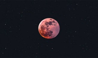 আজ সন্ধ্যার পরে দেখা যাবে ‘স্ট্রবেরি মুন’