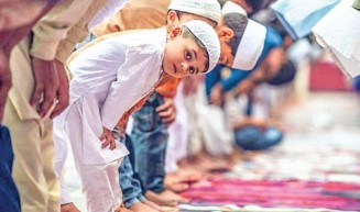 নামাজে রয়েছে স্বাস্থ্যের যে ১১ উপকারিতা