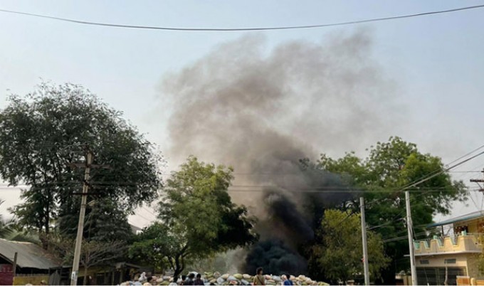 মিয়ানমারে বিমান হামলা, ব্যাপক সংঘর্ষ