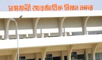 ওসমানী বিমানবন্দরে ৭ কোটি টাকার স্বর্ণসহ আটক ৪