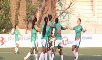 মালয়েশিয়ার জালে বাঘিনীদের গোল উৎসব
