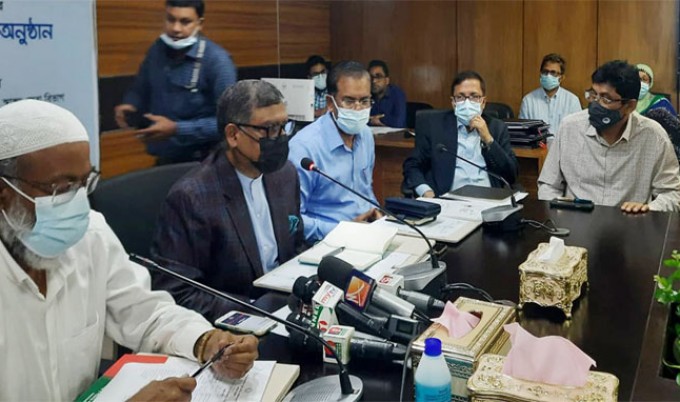 জুলাইয়ের শেষে ৫-১২ বছর বয়সীদের করোনার টিকা : স্বাস্থ্যমন্ত্রী