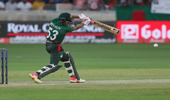 আরব আমিরাতকে হোয়াইওয়াশ করল বাংলাদেশ