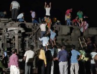 ভারতে ট্রেন দুর্ঘটনা: বাংলাদেশীদের জন্য হটলাইন চালু