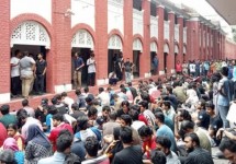 ফাহাদ হত্যার ঘটনায় বহিষ্কৃত আশিকুল  ক্লাসে, উত্তাল বুয়েট