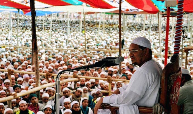 মাহফিলে সাম্প্রদায়িক বক্তব্যের অভিযোগ : ১৫ ওয়ায়েজকে চিহ্নিত করেছে স্বরাষ্ট্র মন্ত্রণালয়