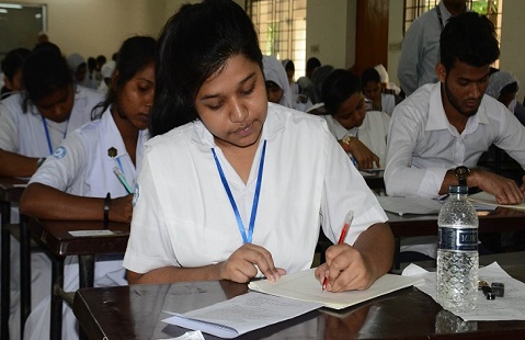 ঢাকা-যশোর বোর্ডে এইচএসসির ফিন্যান্স ব্যাংকিং পরীক্ষা পিছিয়েছে