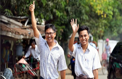 রয়টার্সের সেই ২ সাংবাদিকের মুক্তি