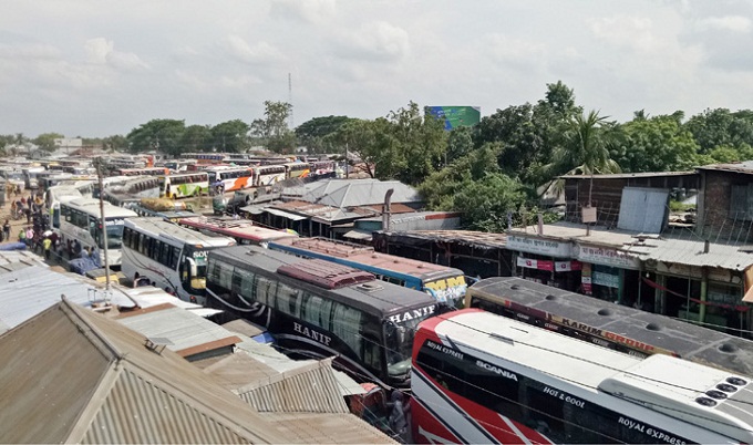 দৌলতদিয়া ঘাটে পারের অপেক্ষায় ২ শতাধিক গাড়ি