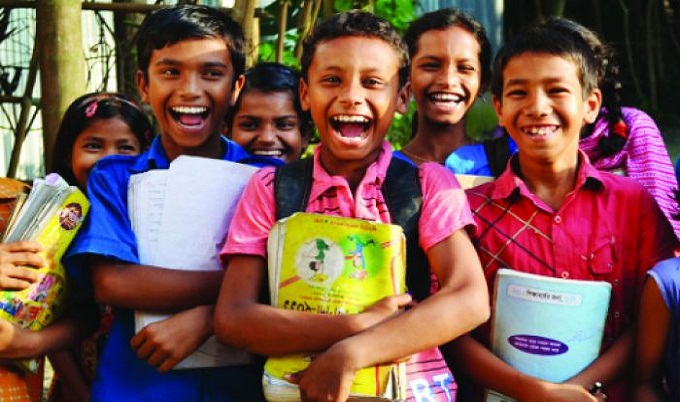 নতুন বইয়ের পাশাপাশি স্কুলড্রেসের জন্য ২ হাজার করে টাকা পাবেন শিক্ষার্থীরা
