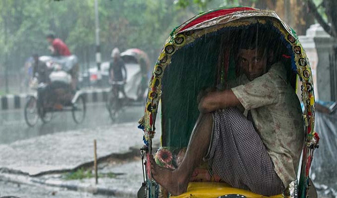 গুঁড়িগুঁড়ি বৃষ্টির আভাস