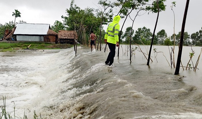 আম্পানের তাণ্ডবে কোন জেলায় কেমন ক্ষয়ক্ষতি