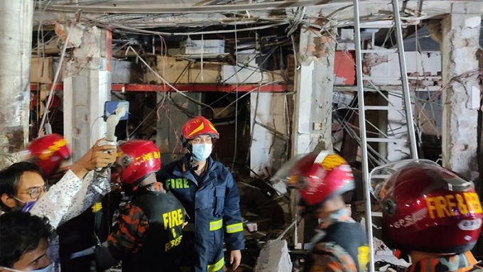 মগবাজার বিস্ফোরণ: যেকোনো সময় ধসে যেতে পারে ভবন