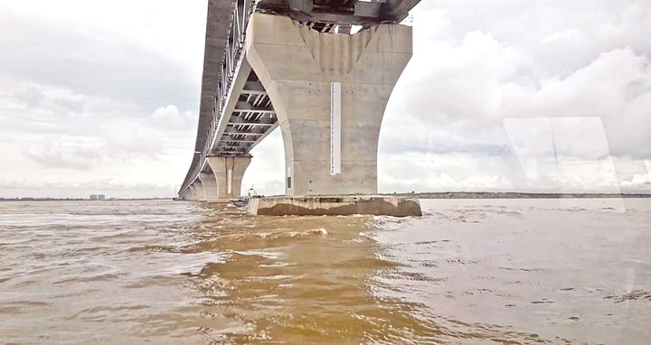 ফেরির ধাক্কায় পদ্মা সেতুর কোনো ক্ষতি হয়নি