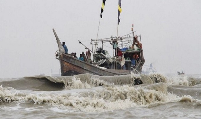 বরগুনার ১২ জেলে উদ্ধার, এখন নিখোঁজ ২০