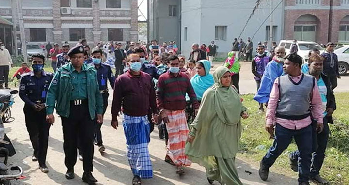 সেনাসদস্য সাইফ হত্যায় ৮ জনের মৃত্যুদণ্ড