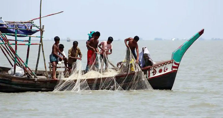 ৫ অভয়াশ্রমে দুই মাস মাছ ধরা নিষিদ্ধ