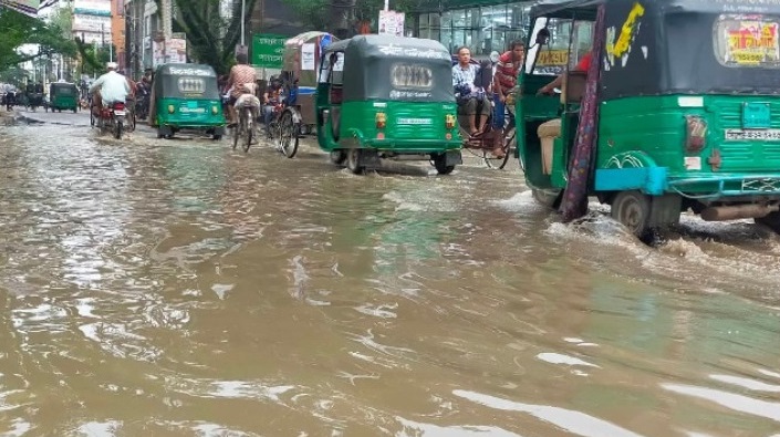 ফের পানিতে ডুবছে সিলেট