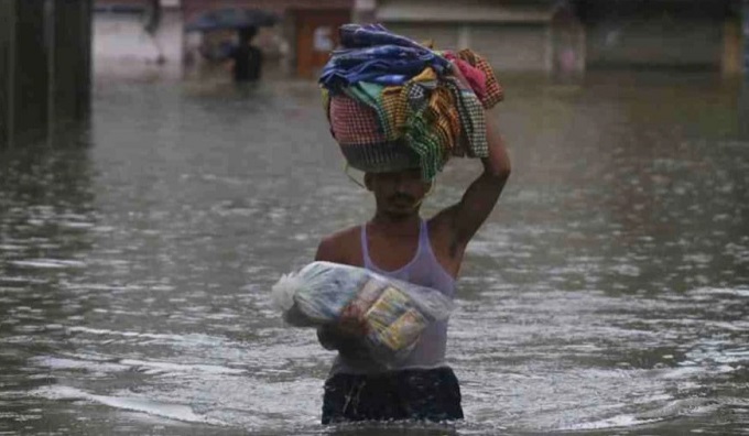 ১১ জেলার বন্যার্তদের জন্য চাল, টাকা ও শুকনো খাবার বরাদ্দ