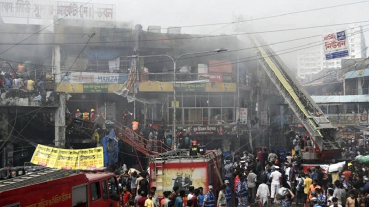 পরবর্তী নির্দেশ না দেওয়া পর্যন্ত নিউ মার্কেট বন্ধ ঘোষণা