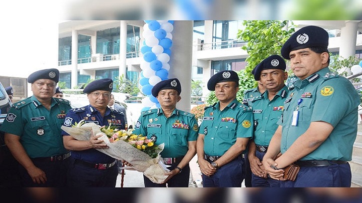 পুলিশ  যেকোনো চ্যালেঞ্জ মোকাবিলায়  সক্ষম:  আইজিপি