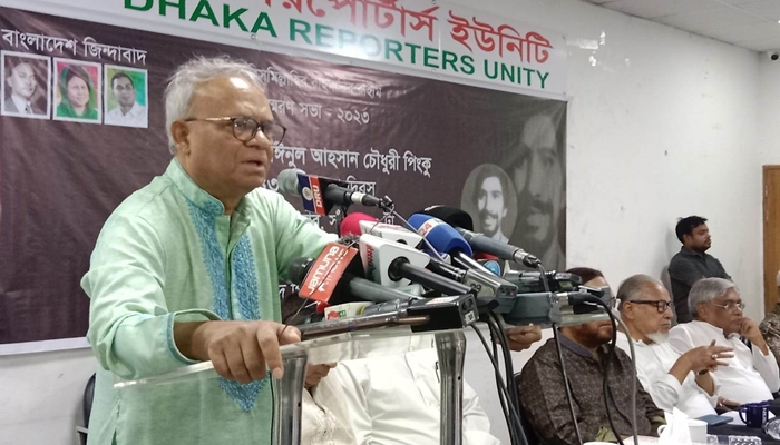 শ্বাসরুদ্ধকর পরিস্থিতির মধ্যে আমরা বসবাস করছি: রিজভী