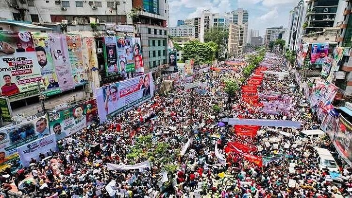 নয়াপল্টন এলাকায় মোবাইল ইন্টারনেট পাওয়া যাচ্ছেনা