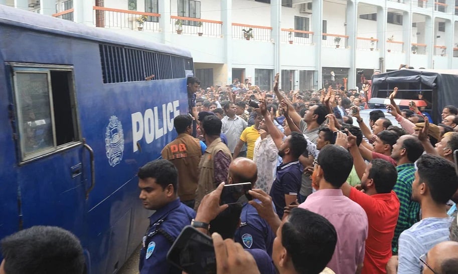 ১৫ ঘণ্টায় দুই শতাধিক  বিএনপি নেতাকর্মীকে আটকের অভিযোগ