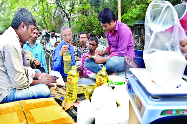 ফ্যামিলি কার্ড ছাড়াও মিলবে  টিসিবির পণ্য