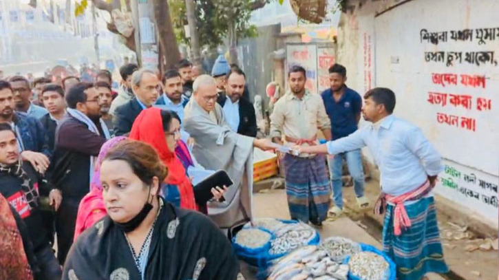 নির্বাচনের নামে জনগণকে ভেলকিবাজি দিচ্ছে:  রিজভী 