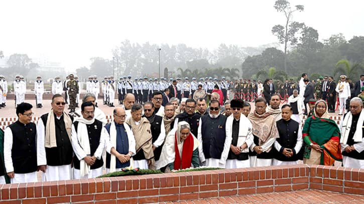 জাতীয় স্মৃতিসৌধে শ্রদ্ধা জানিয়েছেন নতুন মন্ত্রিসভার সদস্যরা