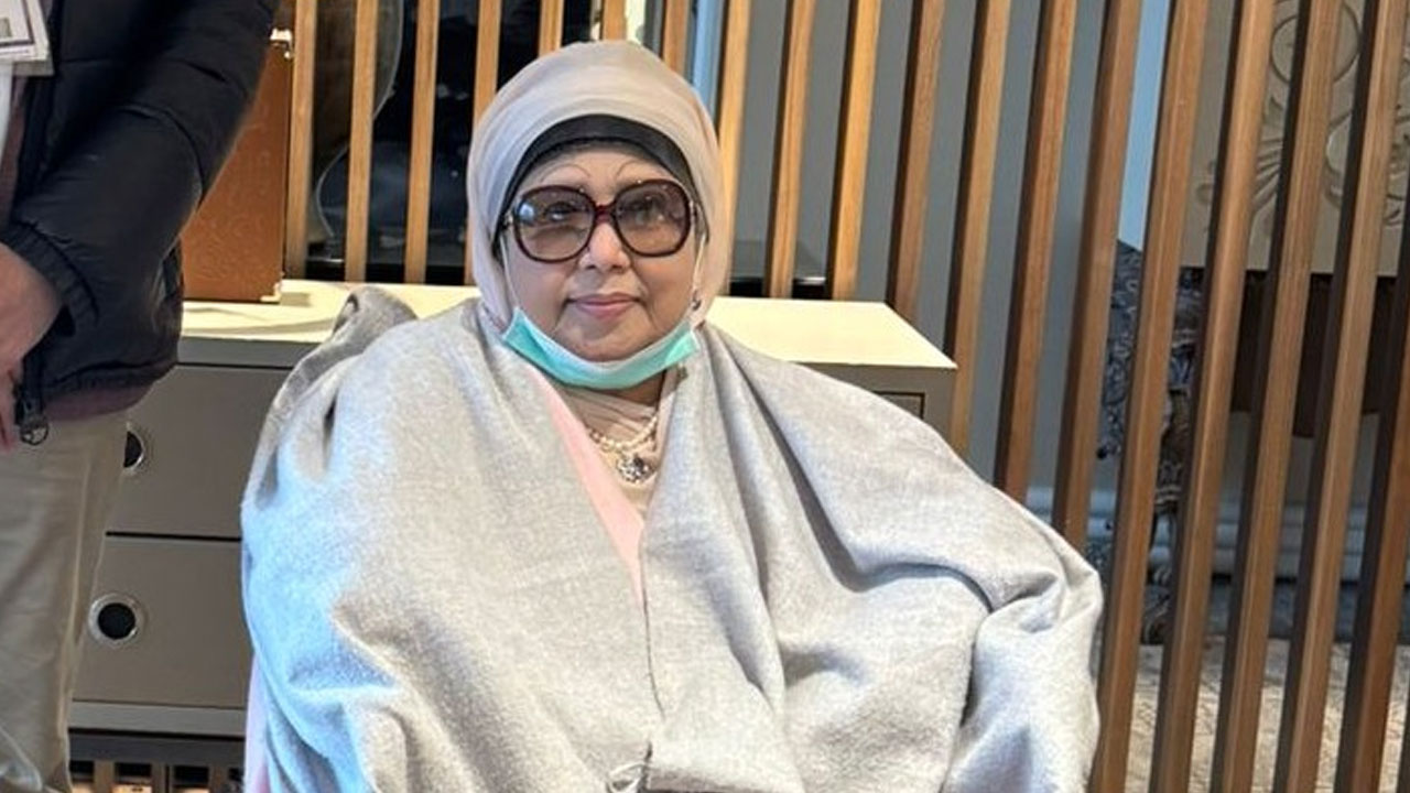 ৪-৫ মে দেশে ফিরতে পারেন খালেদা জিয়া
