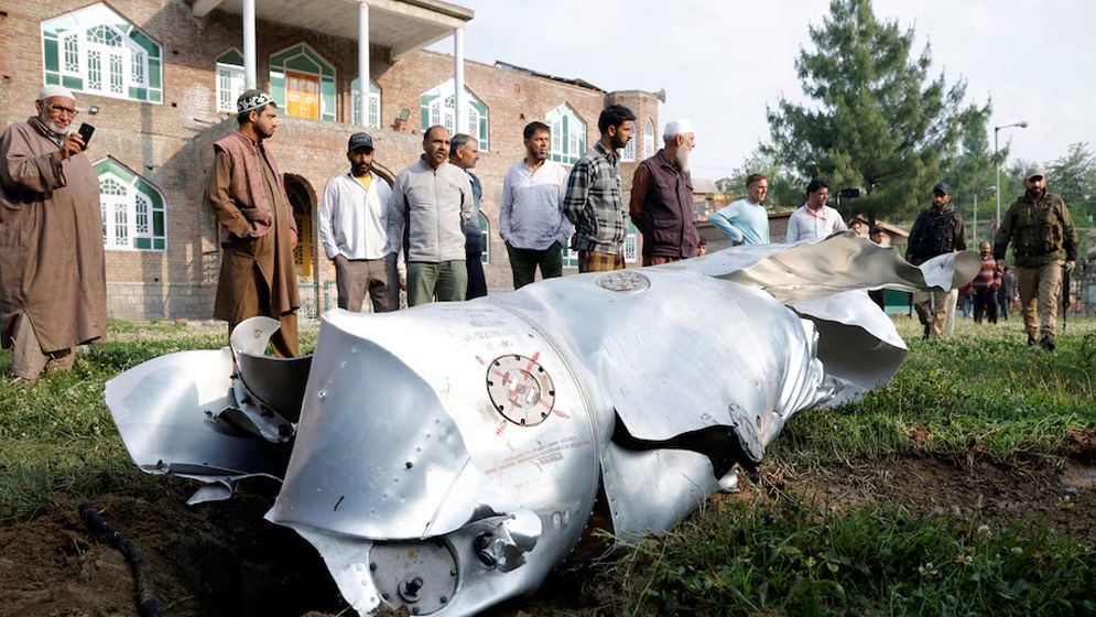 জম্মু ও কাশ্মীরে ৩ যুদ্ধবিমান বিধ্বস্ত