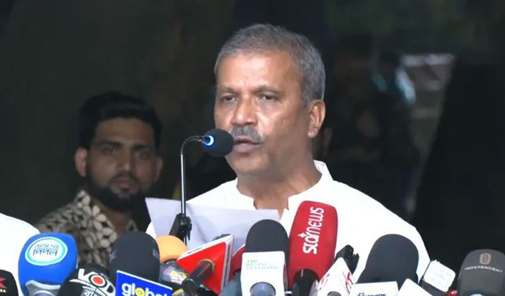 ৩০ কার্যদিবসের মধ্যে জুলাই ঘোষণাপত্র চূড়ান্ত হবে: আইন উপদেষ্টা