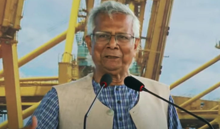দেশের অর্থনীতির হৃৎপিণ্ড হলো চট্টগ্রাম বন্দর: প্রধান উপদেষ্টা