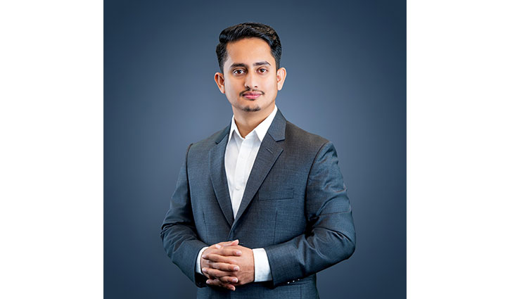 আইন উপদেষ্টার পদত্যাগ চাইলেন সারজিস