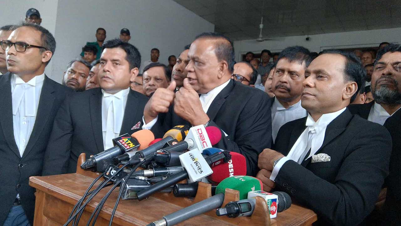 ‘ইশরাক হোসেনকে শপথ না পড়ালে আদালত অবমাননা হবে’