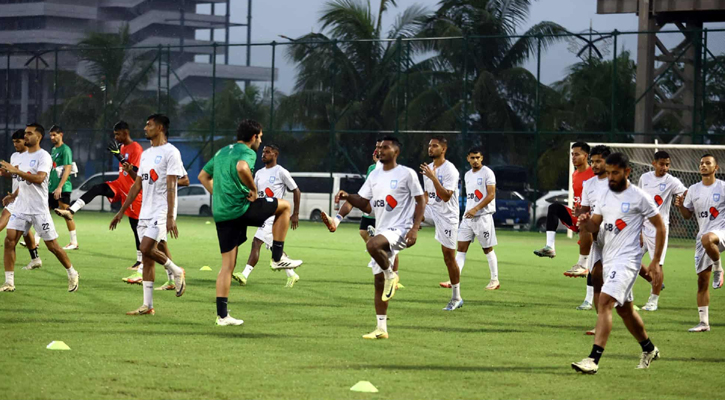 সিঙ্গাপুর ম্যাচ নিয়ে আত্মবিশ্বাসী বাংলাদেশ, বলছেন রহমত মিয়া