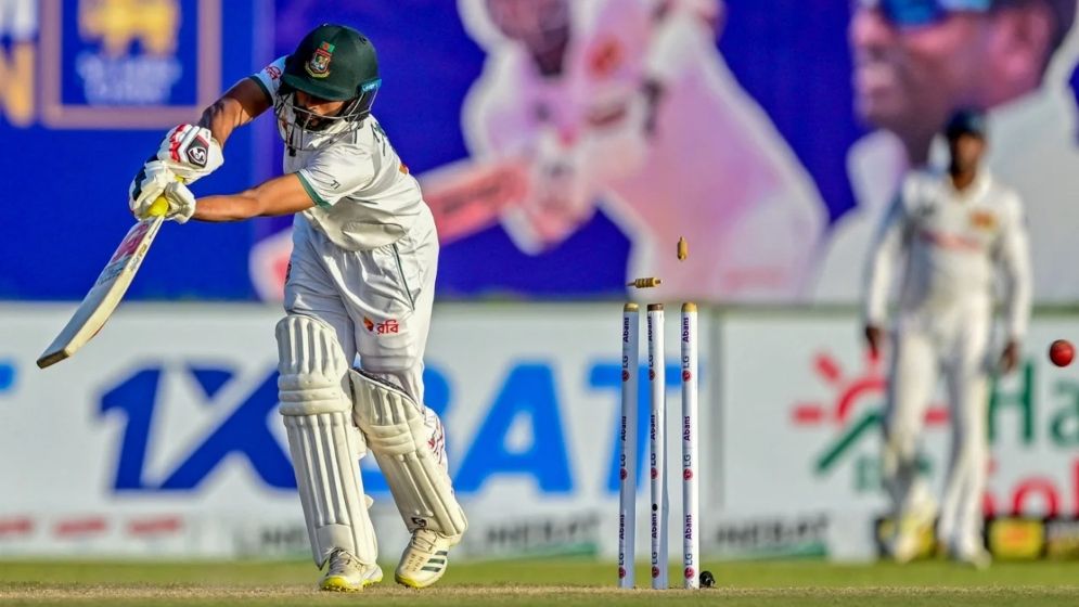 মাইলফলক ছোঁয়া হলো না, আক্ষেপ নিয়ে শেষ বাংলাদেশের ইনিংস