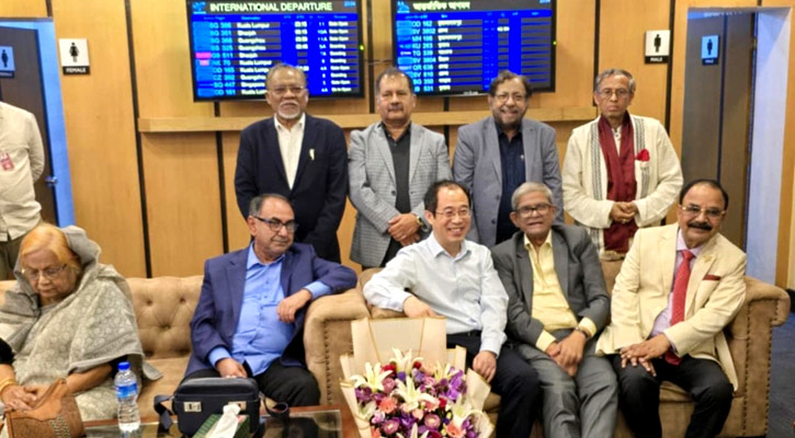 চীন সফর 'সফল' হয়েছে: দেশে ফিরে ফখরুল