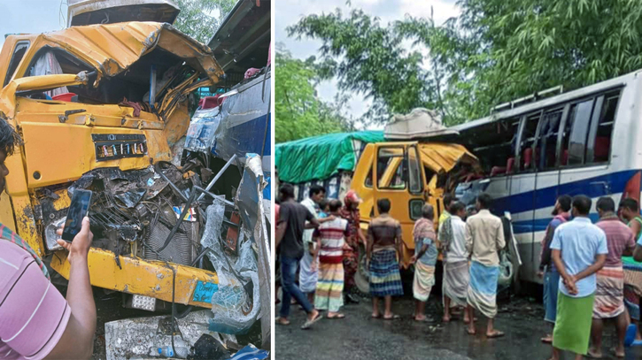 পাবনায় বাস-ট্রাক সংঘর্ষে নিহত ৩