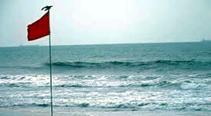 চার সমুদ্র বন্দরে ৩ নম্বর স্থানীয় সতর্কতা সংকেত